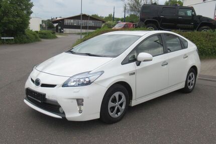 Toyota Prius 107.000 km 11.900 &euro; Tauberbischofsheim 97941