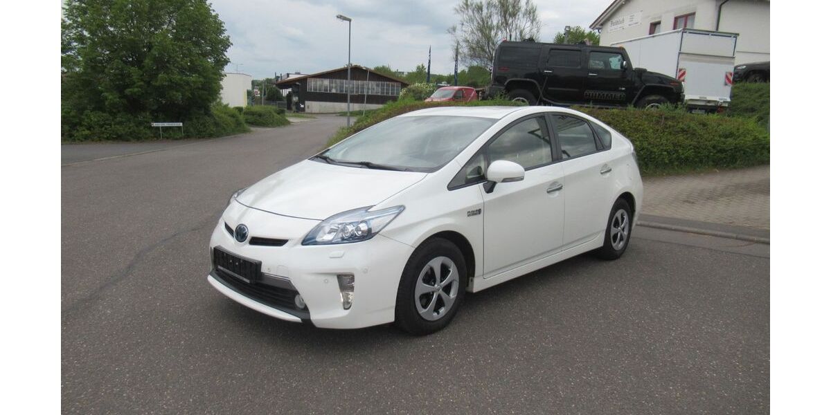 Toyota Prius 107.000 km 11.900 &euro; Tauberbischofsheim 97941