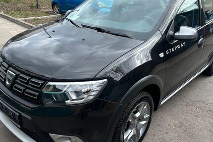Dacia Sandero 148.500 km 8.900 &euro; Berlin 12347