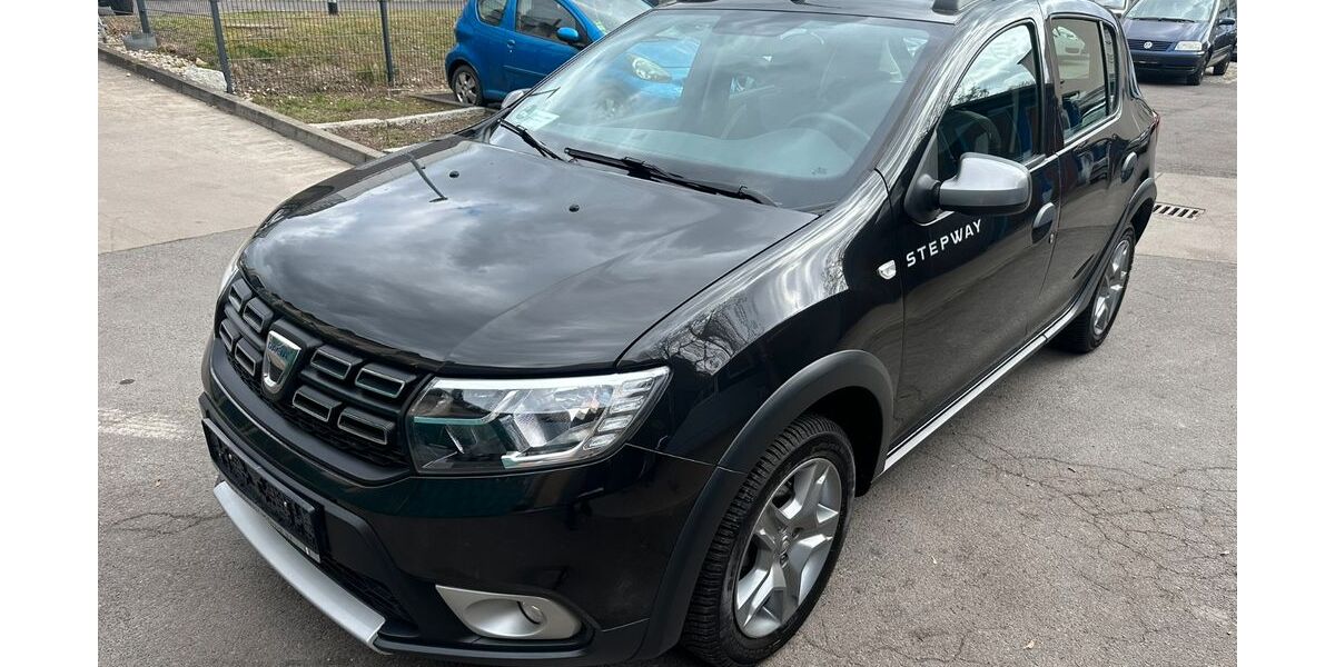Dacia Sandero 148.500 km 8.900 &euro; Berlin 12347