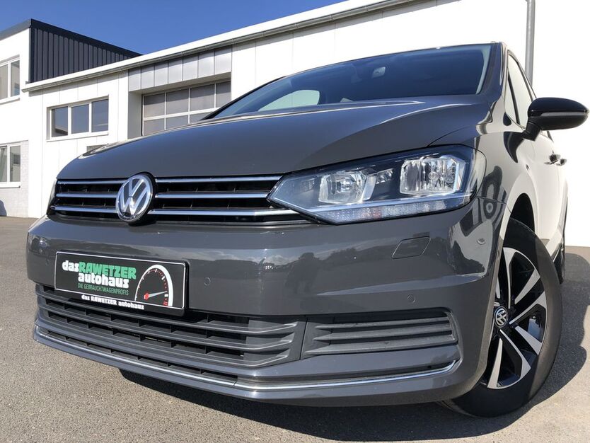 VW Touran 63.069 km 24.860 € Marktredwitz 95615
