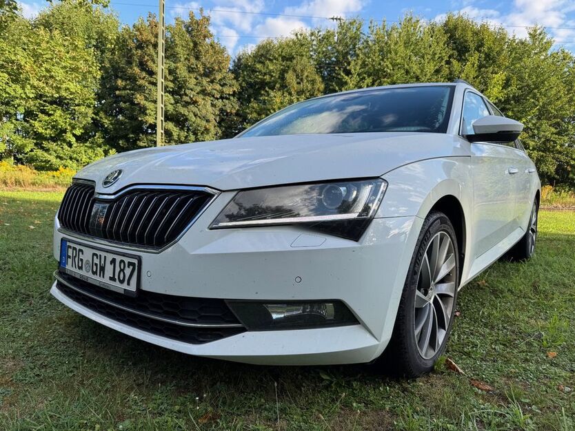 Skoda Superb 222.823 km 11.590 € Otzing 94563
