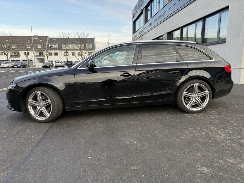 Audi A4 101.906 km 9.500 € Köln 50667