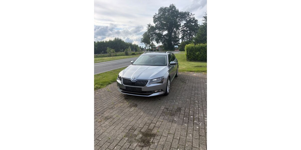 Skoda Superb 215.000 km 12.500 &euro; Visbek 49429