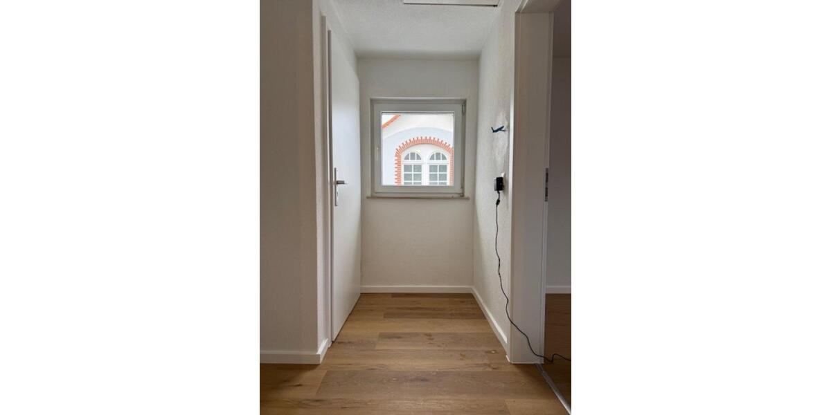 Dachgeschoßwohnung Karlsruhe Neureut - 4 Zimmer, 70 m&sup2;, 1.300&euro; | Angebot:25959537
