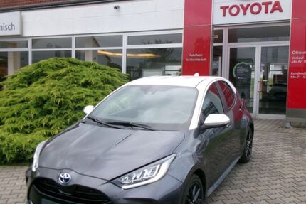 Toyota Yaris 23.850 km 21.490 &euro; Dresden 01259
