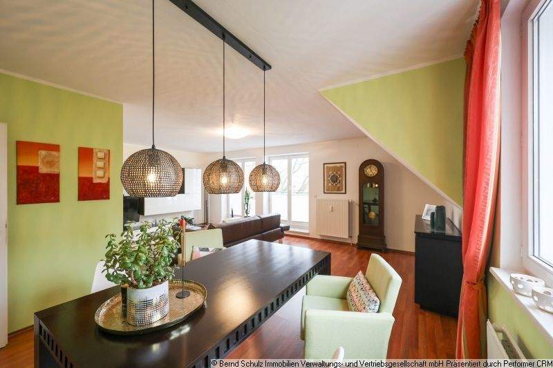 Etagenwohnung Hamburg Rissen - 3 Zimmer, 108 m&sup2;, 1.450&euro; | Angebot:25476060