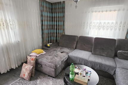 ObjNr:19646 - Freistehendes Dreifamilienhaus mit großem Grundstück; Kapitalanlage oder Mehrgenerationenhaus 9 zimmer