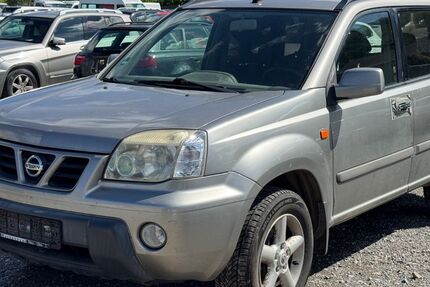 Nissan X-Trail 282.000 km 750 € Strassberg 72479