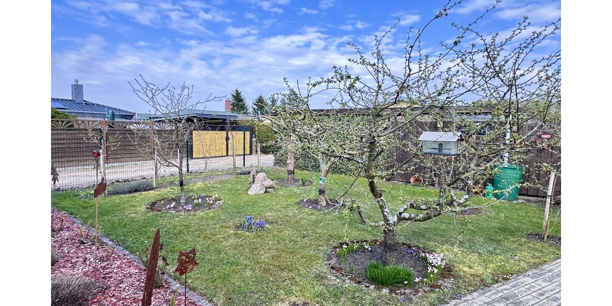 HORN IMMOBILIEN ++ Einfamilienhaus mit Wintergarten, Kamin und Gästehaus in Krugsdorf bei Pasewalk - Einfamilienhaus Krugsdorf | Angebot:26339663