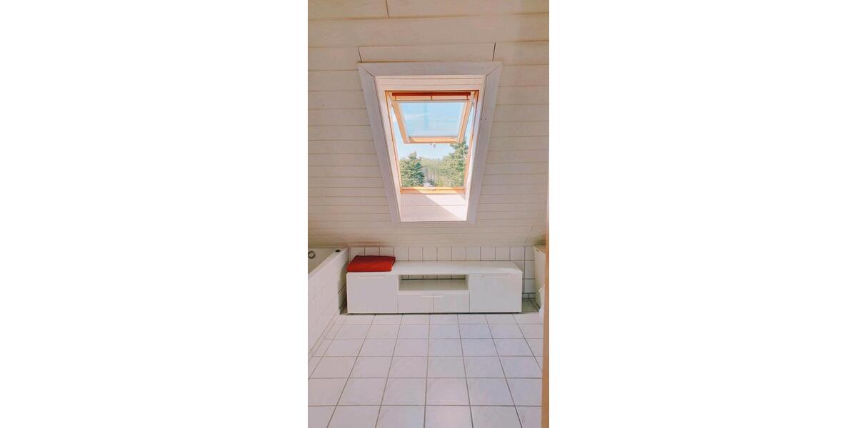 Dachgeschoßwohnung Windhagen - 1 Zimmer, 45 m&sup2;, 690&euro; | Angebot:26398551