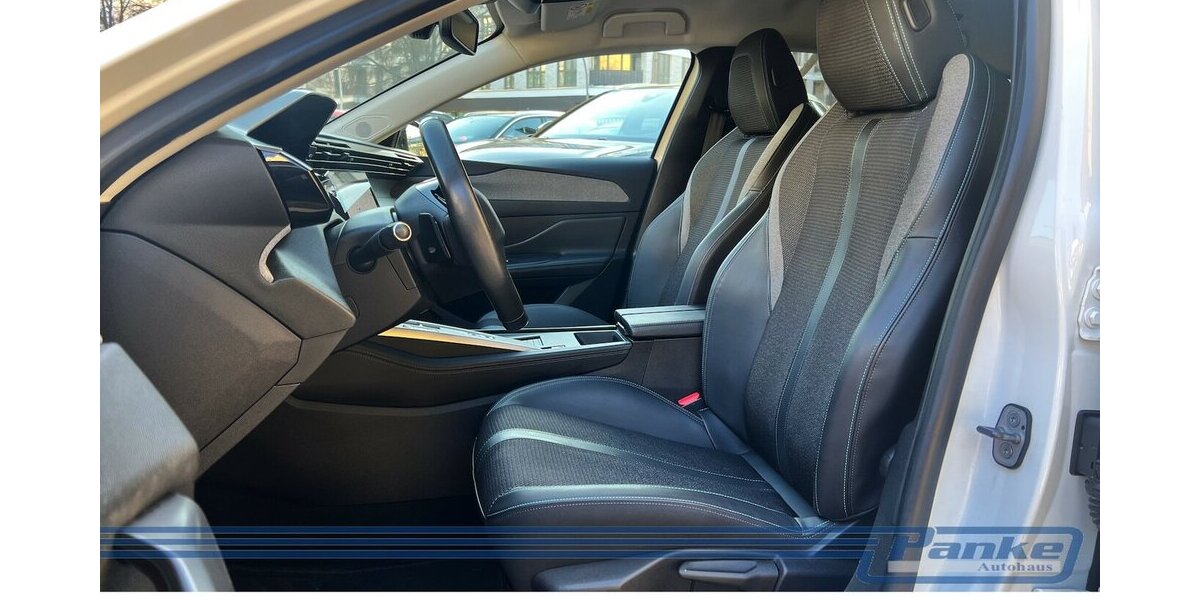 Peugeot 308 Allure EAT8*NAV*Carplay*LED*360°*Cockpit* 150.000 km 14.990 &euro; Berlin 13187