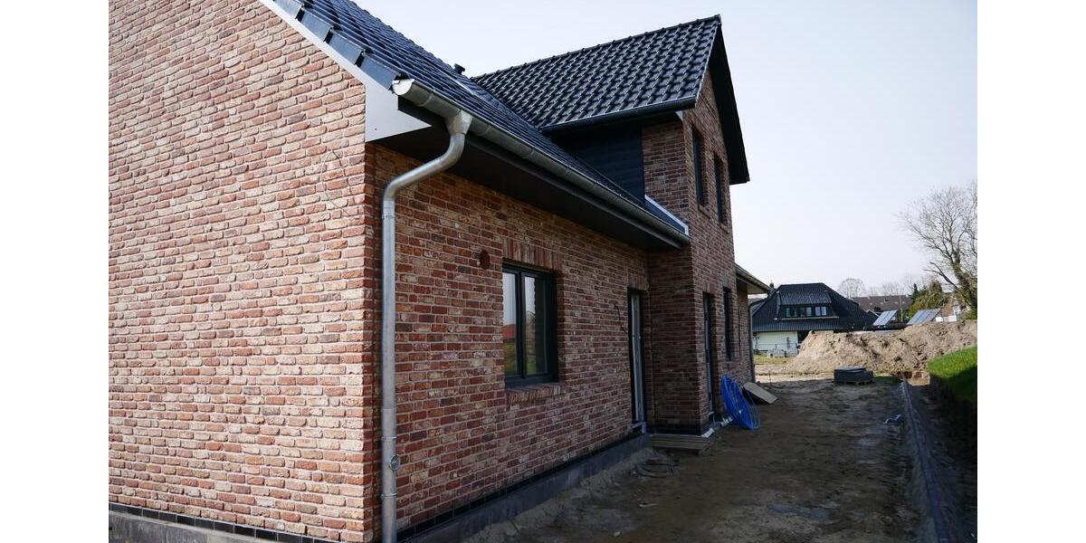 Erdgeschoßwohnung Heide - 3 Zimmer, 79 m&sup2;, 1.100&euro; | Angebot:26197657
