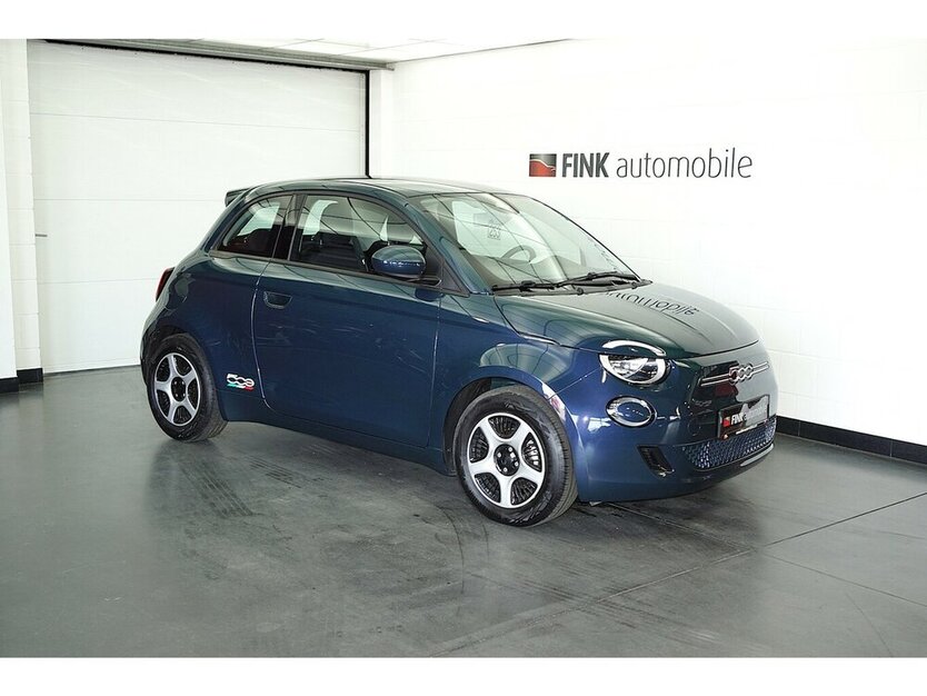 500e Action Carplay Android Automatik 1.Hand
