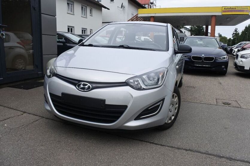 i20