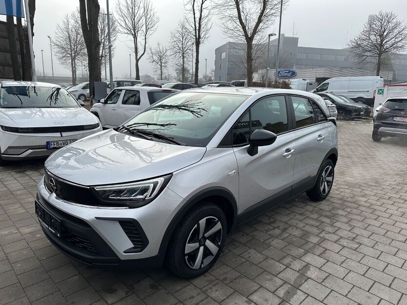Opel Crossland (X) 22.446 km 14.975 € München 80993