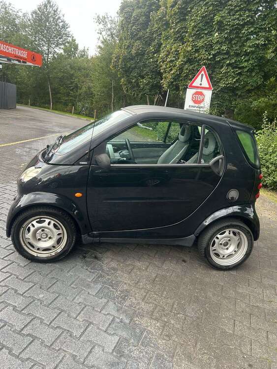 Smart forTwo 116.600 km 1.700 € Troisdorf 53842
