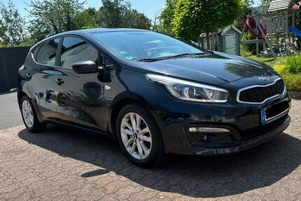 Kia ceed / Ceed 144.700 km 5.900 &euro; Duisburg 47228