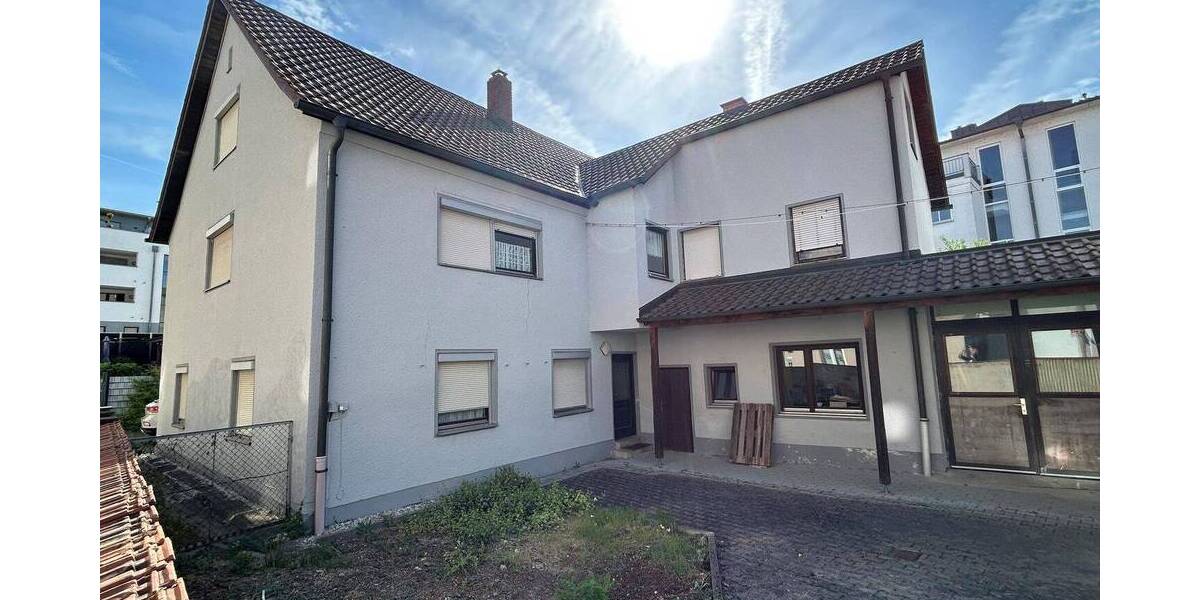 Einfamilienhaus Straubing - 7 Zimmer, 200 m&sup2;, 350.000&euro; | Angebot:26684150