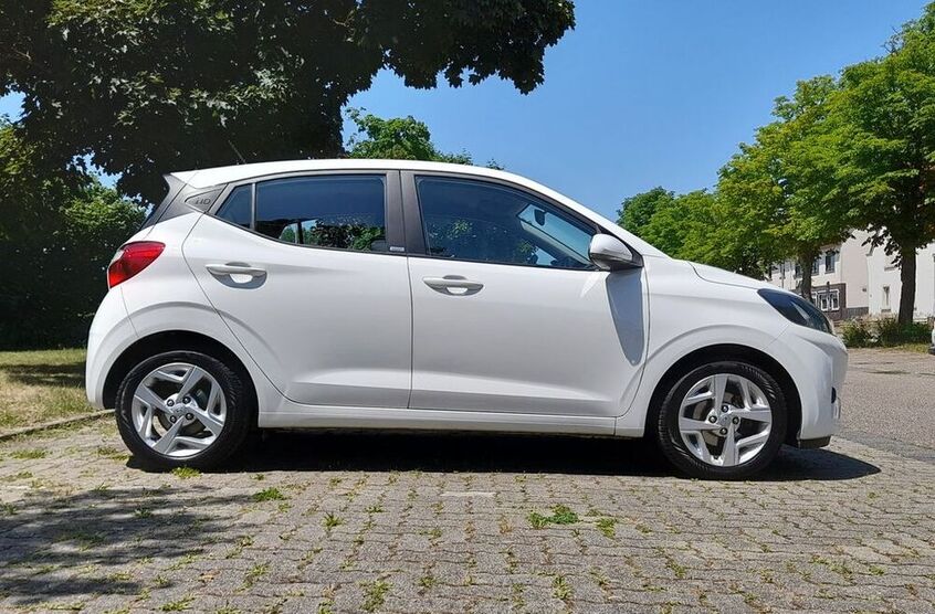 i10