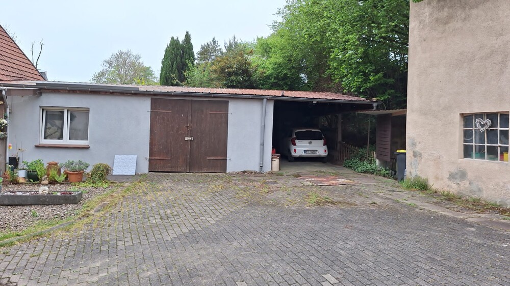 Zwei Wohngebäude, 7 Einheiten, Freistehende Werkstatt und große Garage für Wohnmobil – Investition mit Perspektive - Mehrfamilienhaus, Wohnhaus Kirchlengern Quernheim | Angebot:26585594