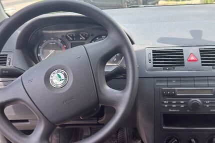Skoda Fabia 67.000 km 2.200 &euro; Kassel 34123