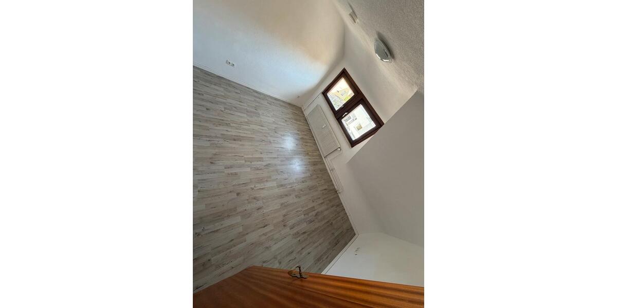 Dachgeschoßwohnung Hüfingen - 3 Zimmer, 65 m&sup2;, 700&euro; | Angebot:26380276