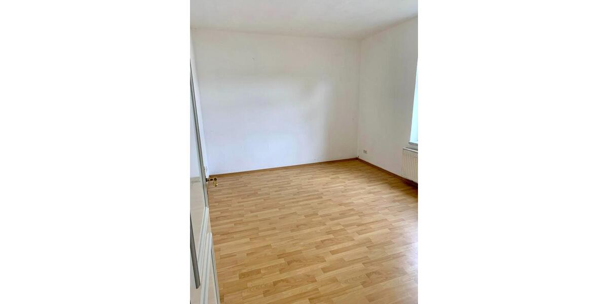 Etagenwohnung Sebnitz - 3 Zimmer, 70 m&sup2;, 420&euro; | Angebot:25756482