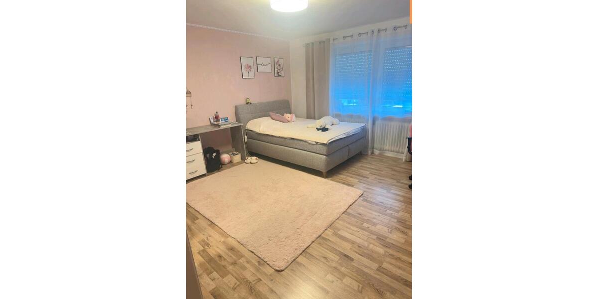 Erdgeschoßwohnung Marktredwitz - 5 Zimmer, 123 m&sup2;, 1.000&euro; | Angebot:25566441