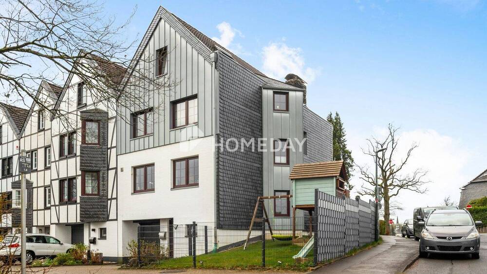 Reihenendhaus Hückeswagen Innenstadt - 8 Zimmer, 170 m&sup2;, 519.000&euro; | Angebot:26189383