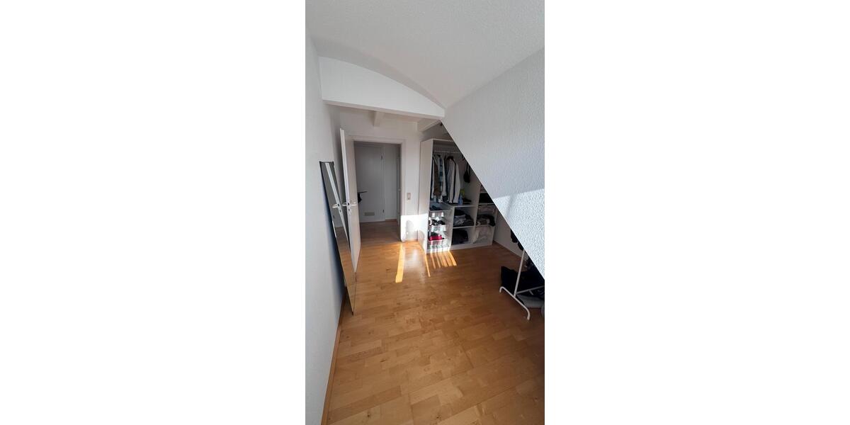 Dachgeschoßwohnung Trossingen - 3.5 Zimmer, 70 m&sup2;, 700&euro; | Angebot:26378637