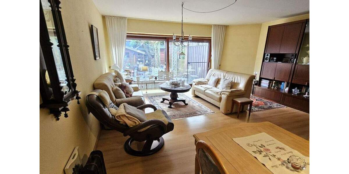 Reihenmittelhaus Reinfeld - 6 Zimmer, 166 m&sup2;, 369.000&euro; | Angebot:25774424