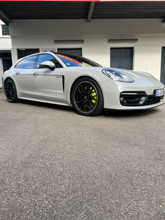 Porsche Panamera 63.000 km 89.999 € Stuttgart 70597