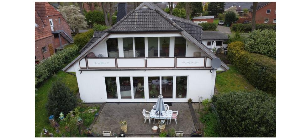 Reeßum - Große 4,5 Zimmer Erdgeschosswohnung (GaragenKamin) 4 zimmer