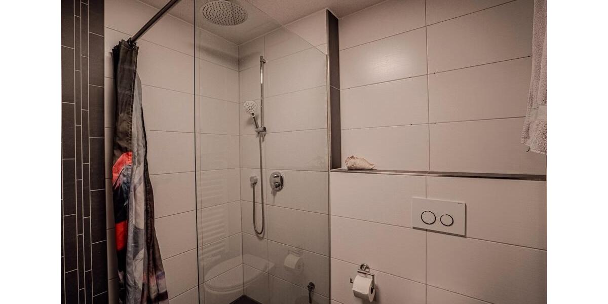 Dachgeschoßwohnung Brackenheim - 3 Zimmer, 80 m&sup2;, 320.000&euro; | Angebot:26241457