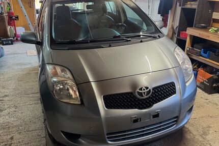 Toyota Yaris 141.000 km 2.000 &euro; Vornbach am Inn 94152