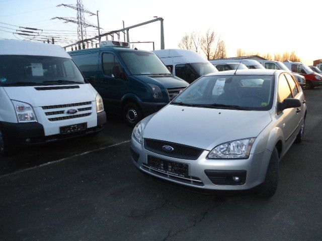 Ford Focus 206.200 km 1.490 &euro; Paderborn 33104