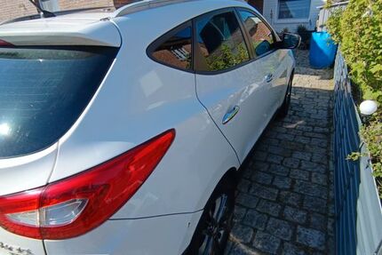 Hyundai ix35 188.000 km 8.500 &euro; Heist 25492