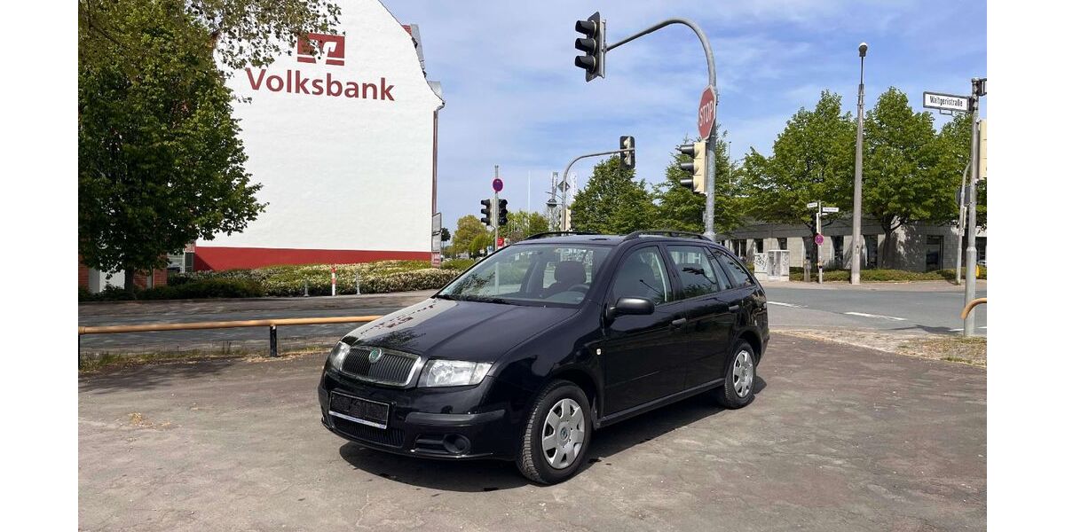 Skoda Fabia 99.000 km 3.000 &euro; Herford 32049