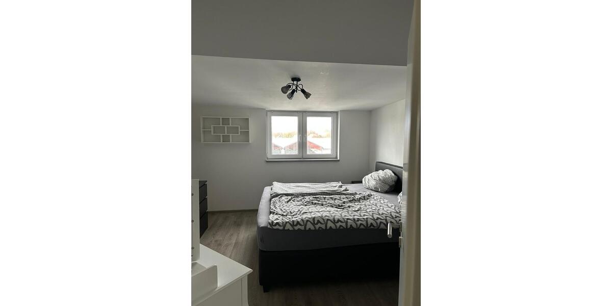 Dachgeschoßwohnung Düren Rölsdorf - 3 Zimmer, 71 m&sup2;, 800&euro; | Angebot:24444846