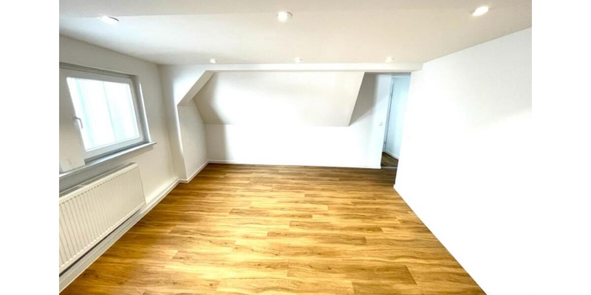 Terrassenwohnung Durmersheim - 4 Zimmer, 120 m&sup2;, 1.400&euro; | Angebot:26058911