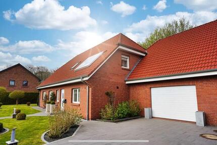 Großes Einfamilienhaus mit Garage ab 1. Februar zu vermieten 8 zimmer