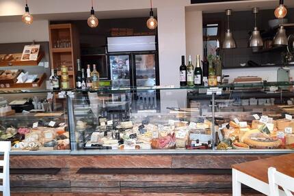 Ladenlokal-Einzelhandelsgeschäft in der Fußgängerzone zimmer