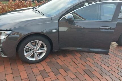 Opel Insignia 64.000 km 17.749 &euro; Westoverledingen 26810
