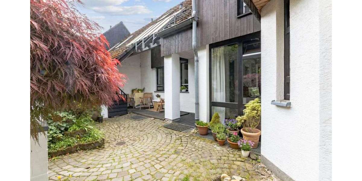 Einfamilienhaus Gummersbach - 6.5 Zimmer, 163 m&sup2;, 440.000&euro; | Angebot:27117651