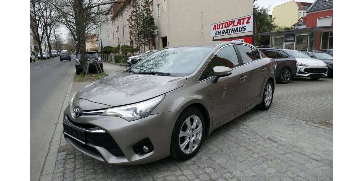 Toyota Avensis 74.488 km 13.950 &euro; Berlin 12105