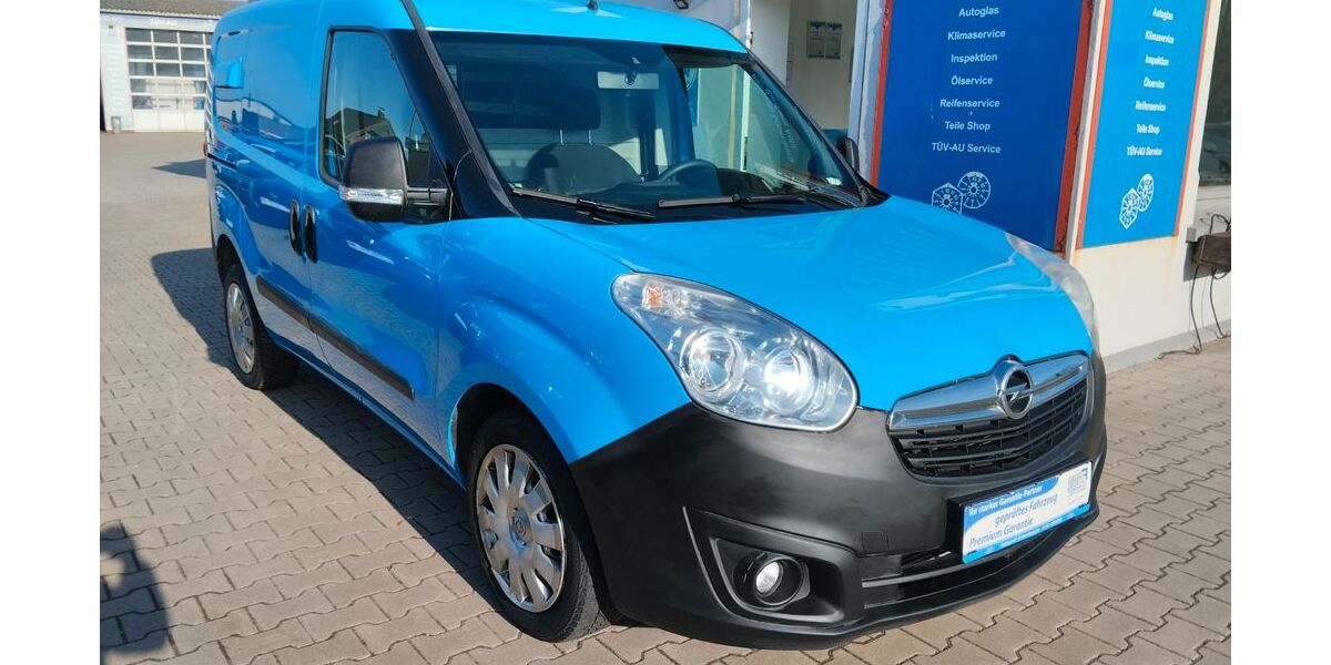 Opel Combo 139.843 km 5.999 &euro; Jade 26349