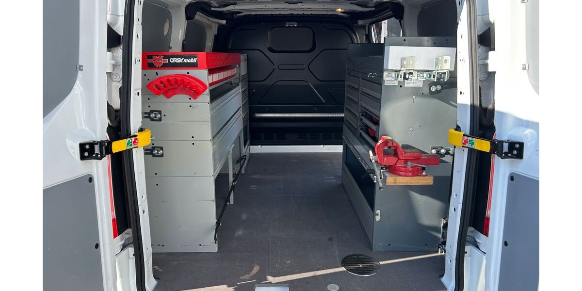 Ford Transit Custom 73.364 km 18.990 &euro; München 81825