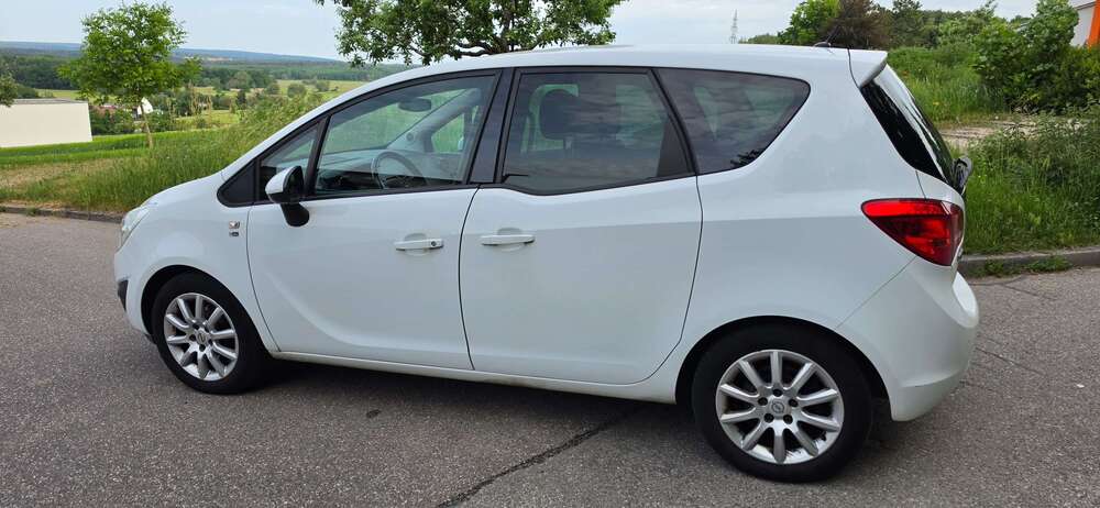 Opel Meriva 246.000 km 2.699 &euro; Bad Liebenzell 75378