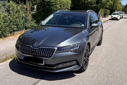 Skoda Superb 88.000 km 21.300 &euro; Weilheim 82362
